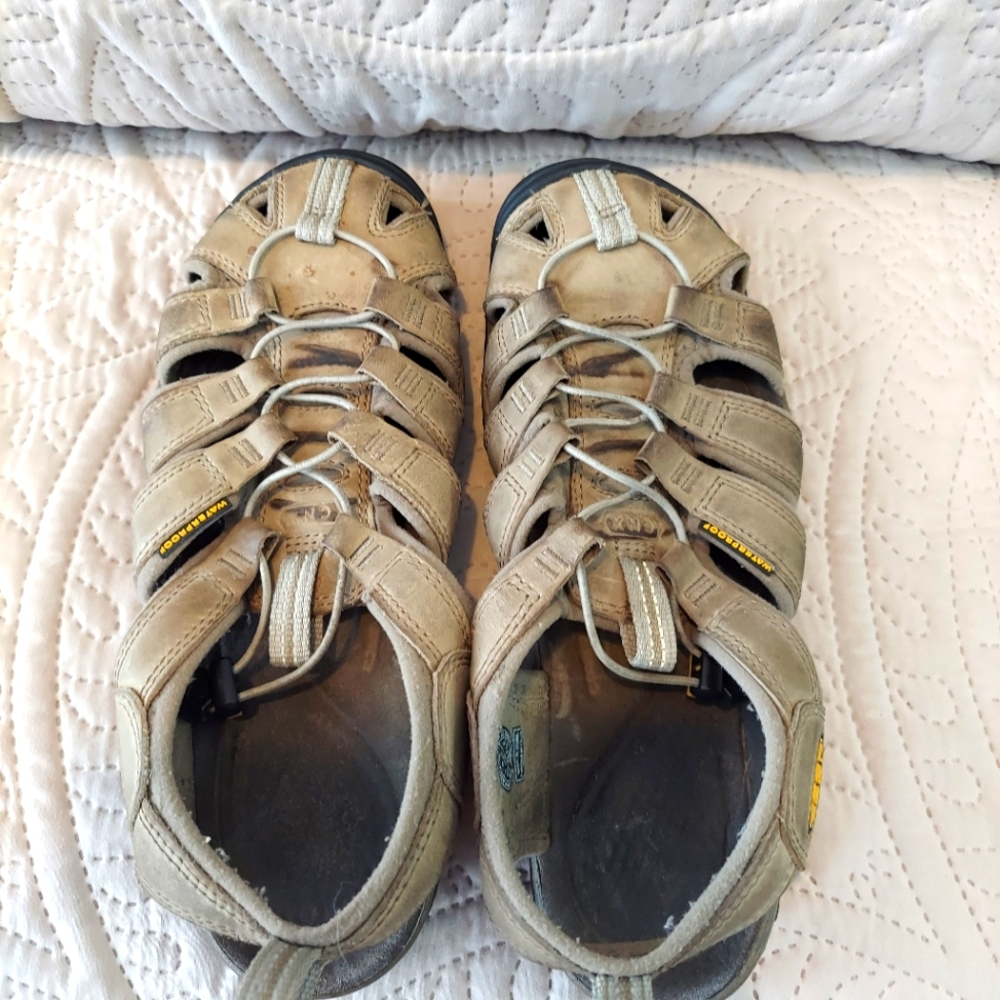 Keen CNX waterproof Beige sandals Size 8.5 - Picture 7 of 7